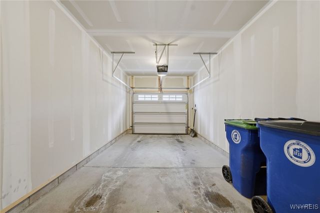 299 Northill Drive E, Amherst, NY 14221