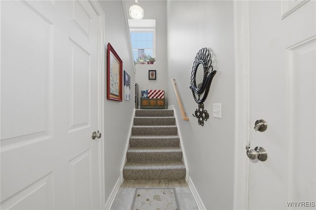 299 Northill Drive E, Amherst, NY 14221