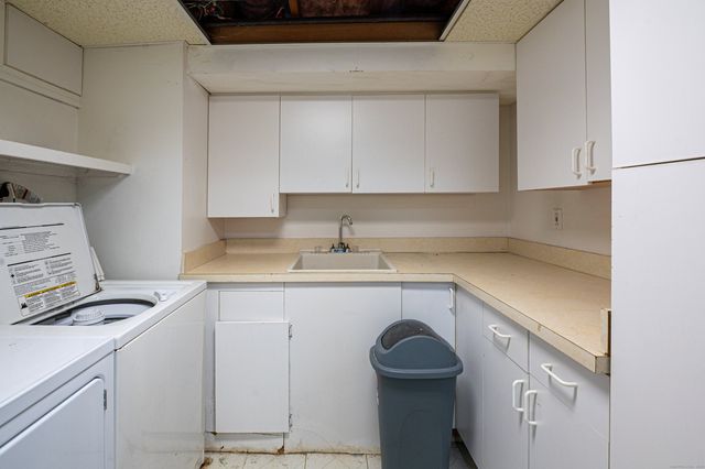 129 Brentwood Drive 129, Wallingford, CT 06492