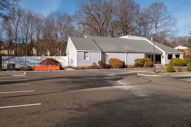 129 Brentwood Drive 129, Wallingford, CT 06492