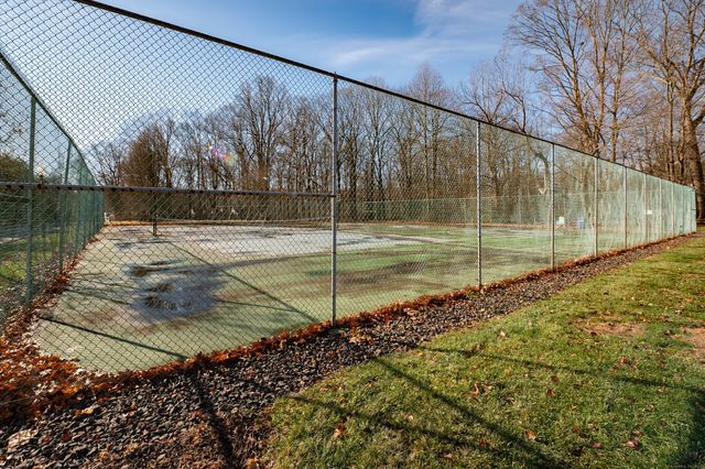 129 Brentwood Drive 129, Wallingford, CT 06492