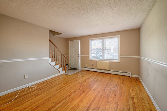 129 Brentwood Drive 129, Wallingford, CT 06492