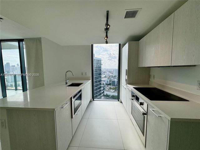 501 NE 31st St 3208, Miami, FL 33137