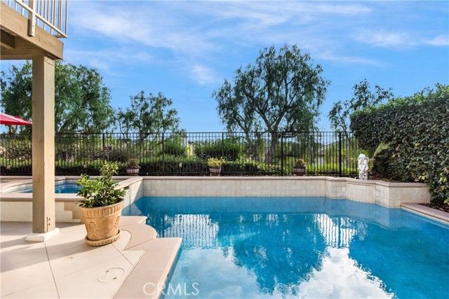 30 Sunswept Mesa, Aliso Viejo, CA 92656