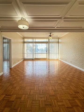 4600 Ocean Dr 203, Corpus Christi, TX 78412