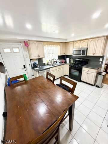 611 Grant Ave, Plainfield City, NJ 07060