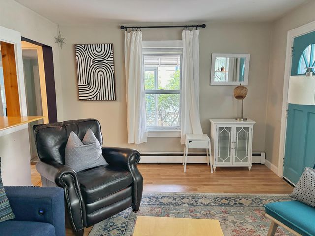 461 Manchester Street, Manchester, NH 03103