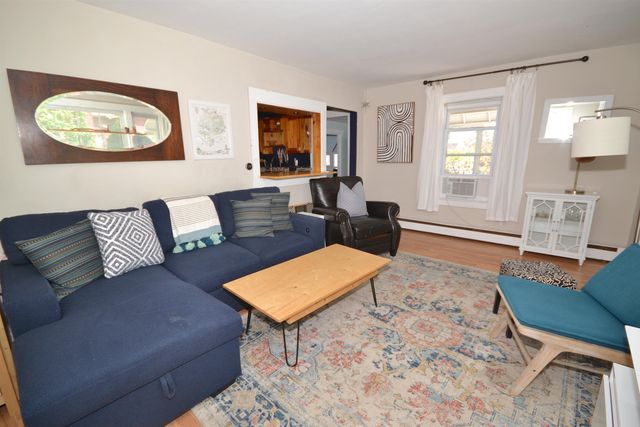 461 Manchester Street, Manchester, NH 03103