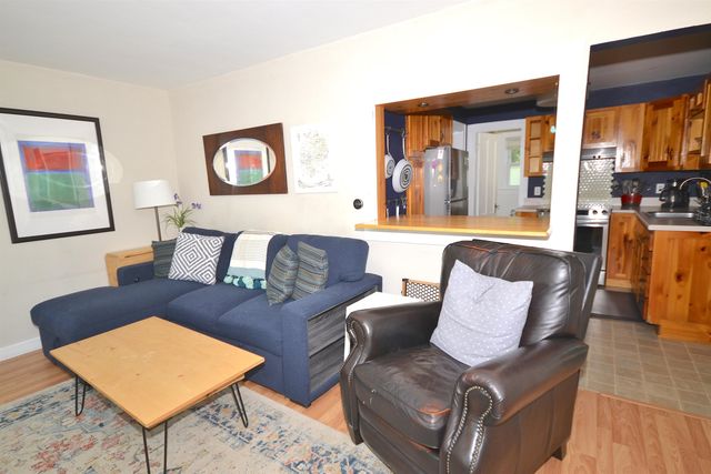 461 Manchester Street, Manchester, NH 03103