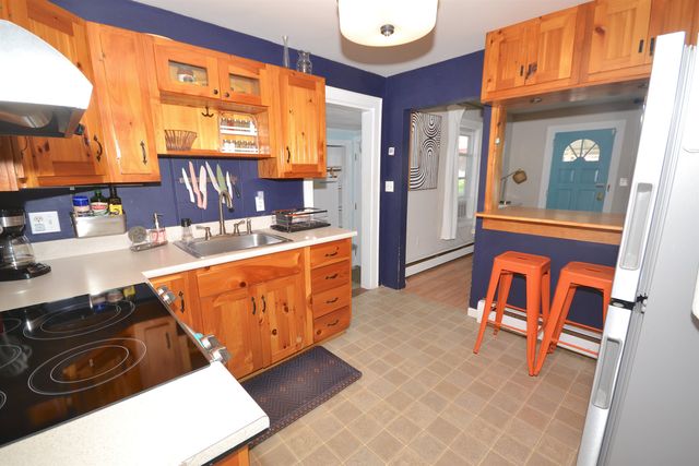 461 Manchester Street, Manchester, NH 03103