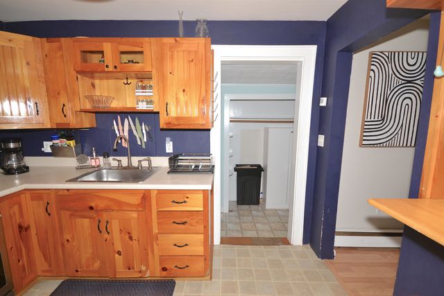 461 Manchester Street, Manchester, NH 03103