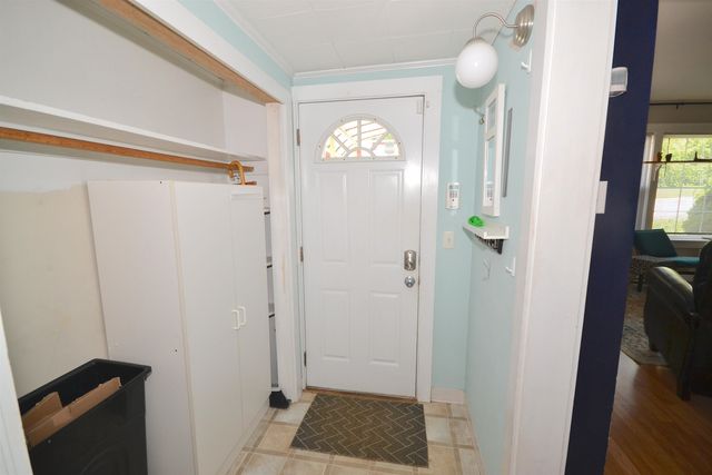 461 Manchester Street, Manchester, NH 03103