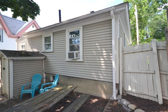 461 Manchester Street, Manchester, NH 03103