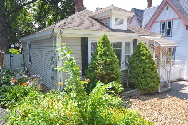 461 Manchester Street, Manchester, NH 03103