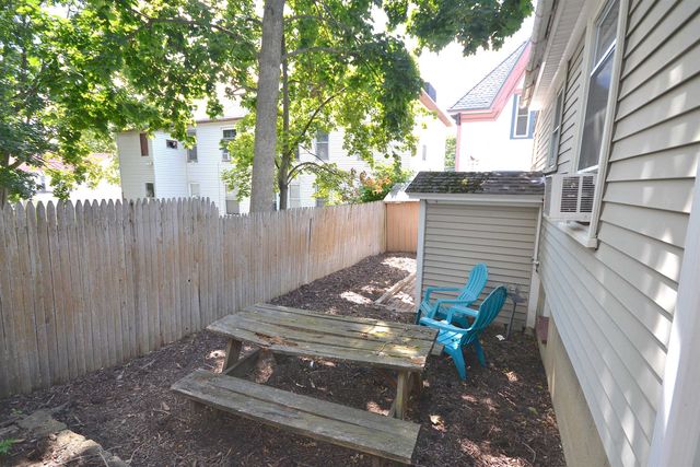 461 Manchester Street, Manchester, NH 03103