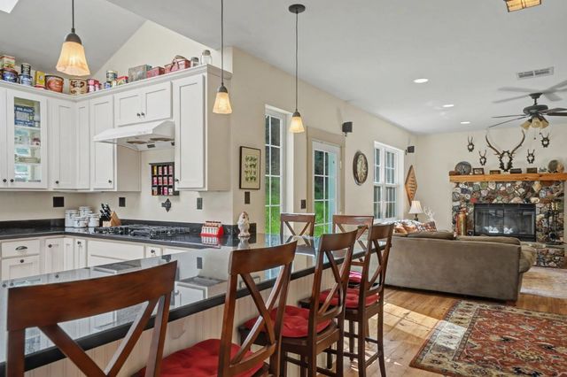 14232 Sutter Creek Rd, Sutter Creek, CA 95685