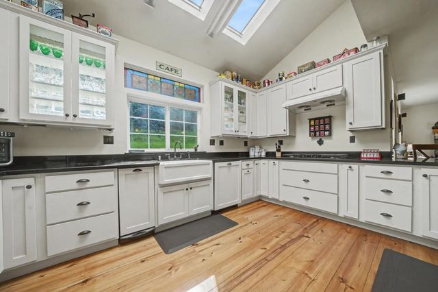 14232 Sutter Creek Rd, Sutter Creek, CA 95685
