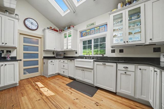 14232 Sutter Creek Rd, Sutter Creek, CA 95685