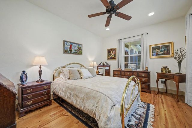 14232 Sutter Creek Rd, Sutter Creek, CA 95685