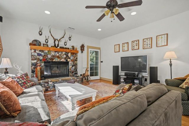 14232 Sutter Creek Rd, Sutter Creek, CA 95685