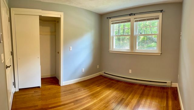 70 Beach St, Foxboro, MA 02035