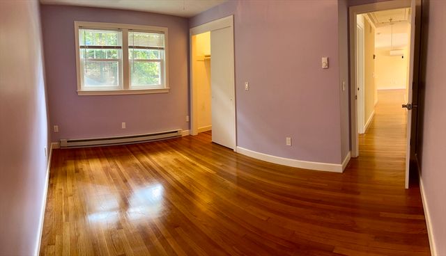 70 Beach St, Foxboro, MA 02035