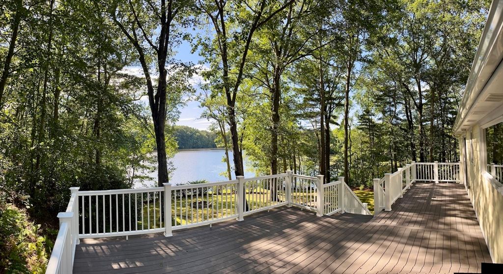 70 Beach St, Foxboro, MA 02035