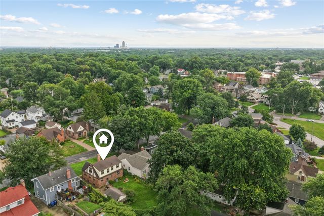 2500 Kenway Drive, Des Moines, IA 50310