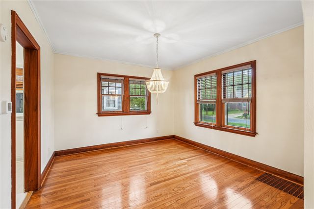 2500 Kenway Drive, Des Moines, IA 50310