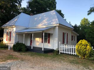 164 Glenn Carrie Road, Hull, GA 30646