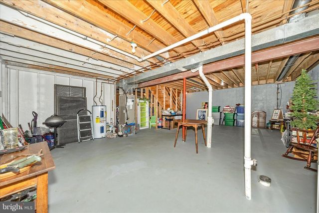 6706 MEADOWLAWN CIR, New Market, MD 21774