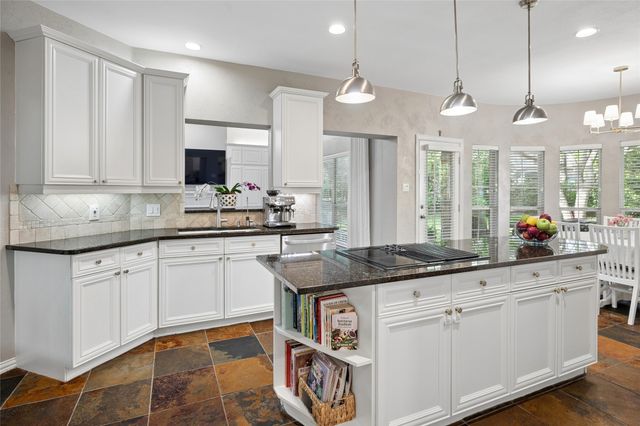 2712 Cherry Sage Drive, Flower Mound, TX 75022