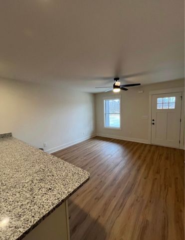 402 Portland Blvd, Portland, TN 37148