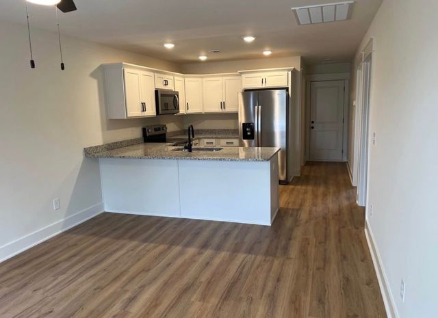 402 Portland Blvd, Portland, TN 37148