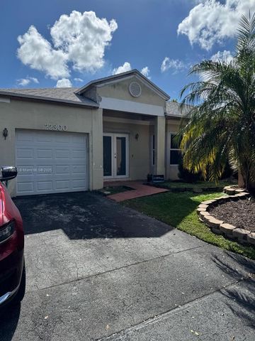 22300 SW 99th Ave, Cutler Bay, FL 33190