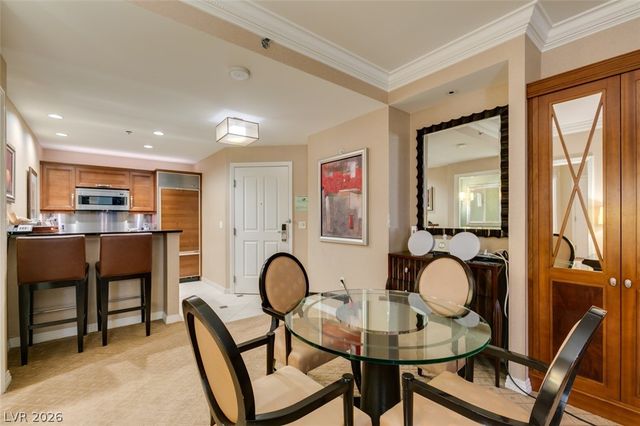 125 East HARMON Avenue 2821, Las Vegas, NV 89109