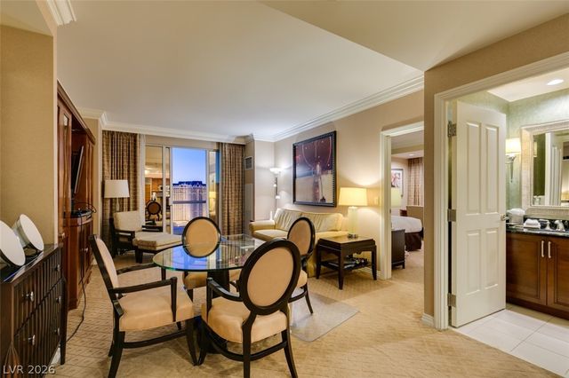125 East HARMON Avenue 2821, Las Vegas, NV 89109