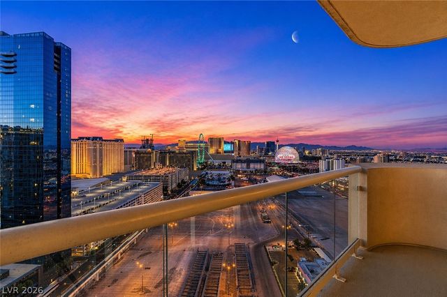 125 East HARMON Avenue 2821, Las Vegas, NV 89109