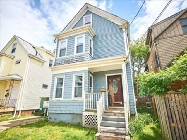 12 Perry St, Somerville, MA 02143