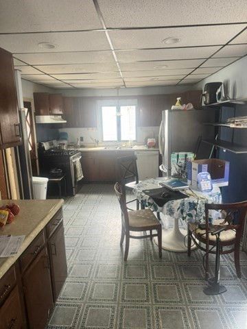 12 Perry St, Somerville, MA 02143
