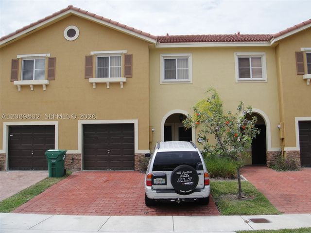 8907 SW 220th St, Cutler Bay, FL 33190