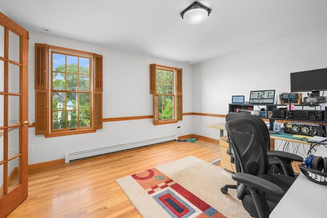 73 Westmoreland Dr, Falmouth, MA 02540