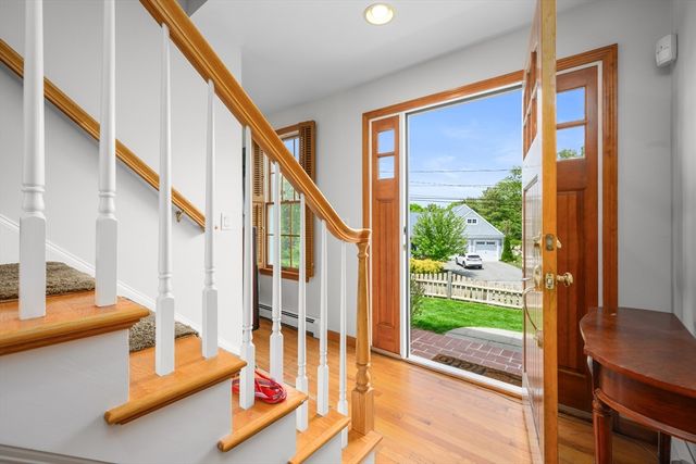 73 Westmoreland Dr, Falmouth, MA 02540