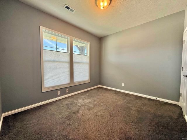 4633 Chelmsford Drive, Newburgh, IN 47630