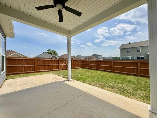 4633 Chelmsford Drive, Newburgh, IN 47630