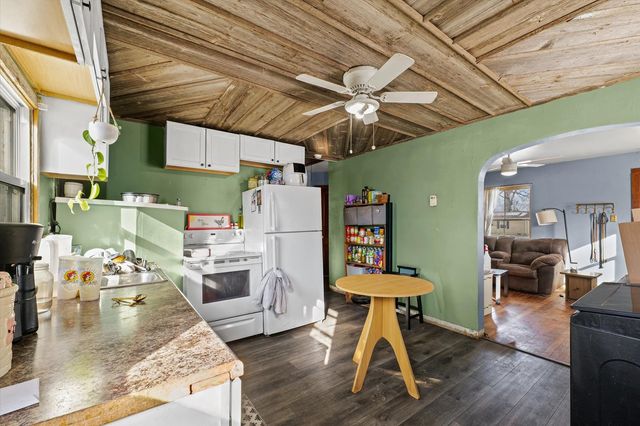 110 W Oak Street, Paxton, IL 60957