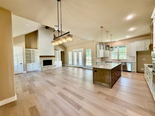 114 Ridgeline, Chico, TX 76431