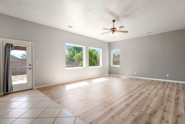 2225 Palenque Drive SE, Rio Rancho, NM 87124
