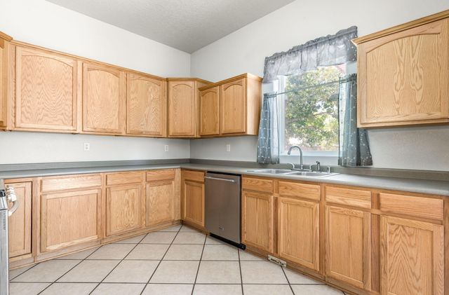 2225 Palenque Drive SE, Rio Rancho, NM 87124