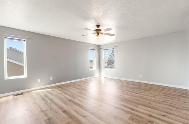 2225 Palenque Drive SE, Rio Rancho, NM 87124